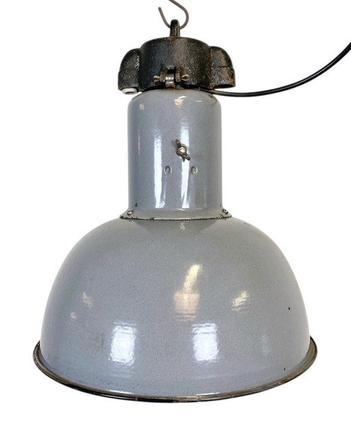 Suspension Bauhaus en émail gris industriel, années 1930