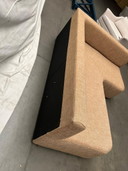 Ecksofa mit festen Sitzflächen