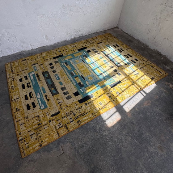 Image 1 of Large Vintage Hungarian Mid-Century Rug, 1960