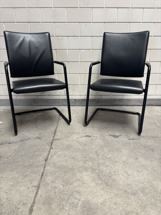 Set van 6 Girsberger Diagon vergaderstoelen – Burkhard Vogtherr – zwart leer – Leather, Metal (photo 2 of 7)
