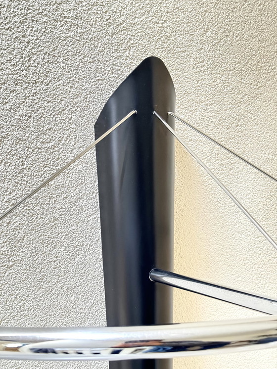 Image 1 of Rare Porte-Manteau Postmoderne | 1980 Vintage Chrome & Metal Design