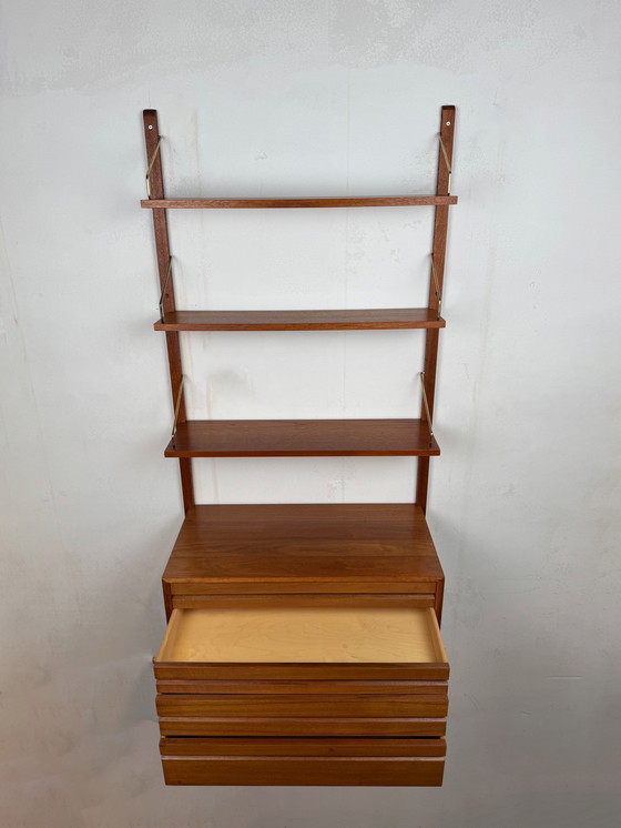 Image 1 of Meuble mural Poul Cadovius Royal System – Élégance en teck danois