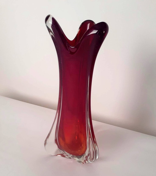 Vase rouge Murano des années 80 Vetrarti