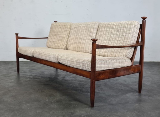 Skandinavisches 3-Sitzer-Sofa aus den 1960er Jahren