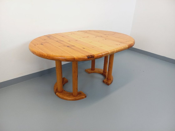 Image 1 of Vintage Scandinavian round dining table by Rainer Daumiller in pine from the 1960s/70s with extensions