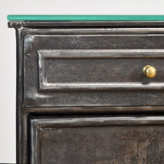 Ensemble de tables de chevet en fer, années 1900 – Tables de nuit, Glass, Iron, Vintage (photo 9 of 11)