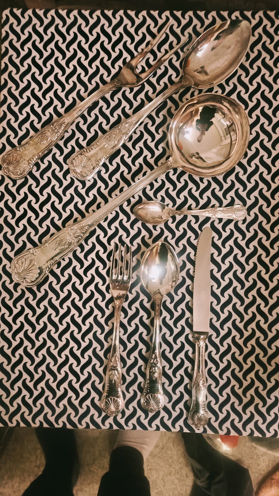 Image 1 of Elegante juego de cubiertos plateados de 70 piezas – Decoración clásica Rocaille/Shell