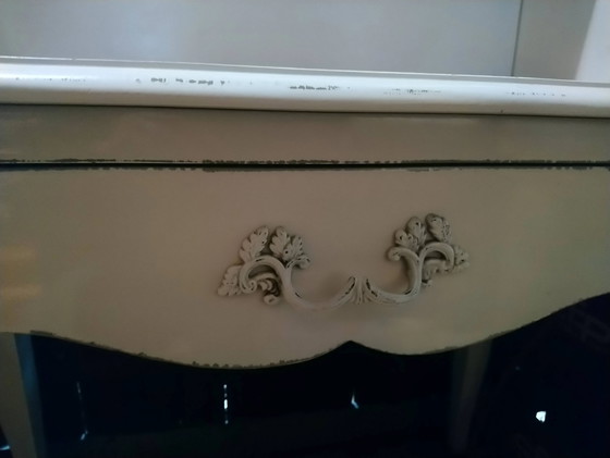 Weiß lackierter Schreibtisch. – Wood, Vintage (photo 2 of 15)