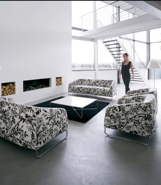 Artifort Diva coffee table, design classic