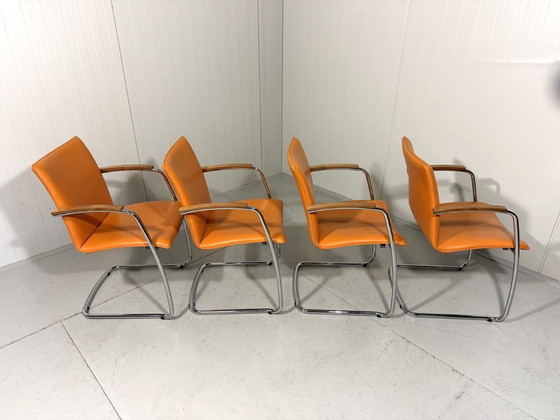 Image 1 of 4 x Leolux Freyr Stühle in orangefarbenem Leder