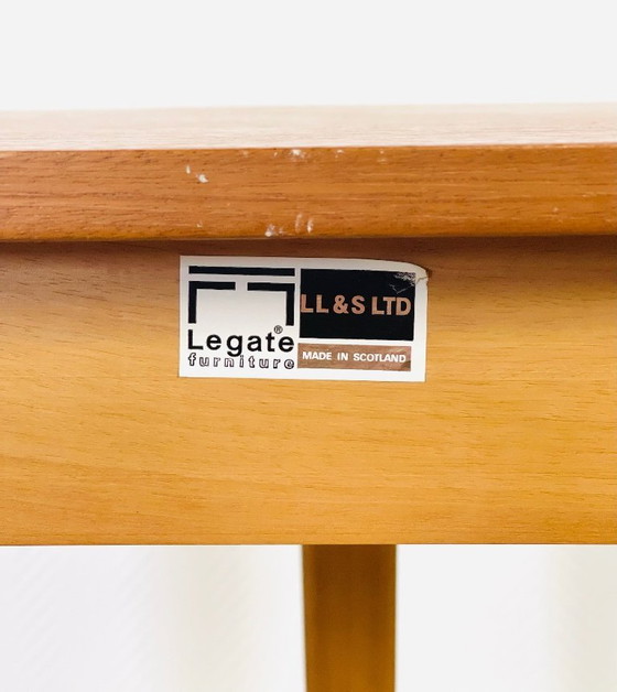 Image 1 of Table console demi-lune vintage en teck par Legate Furniture, 1970