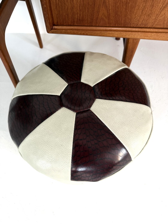 Image 1 of Pouf vintage in similpelle anni '60
