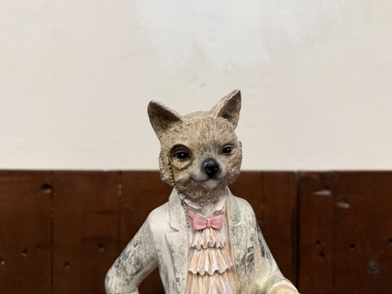 Statue Classique Chien en Uniforme – Sculptures, Plastique (photo 2 of 5)