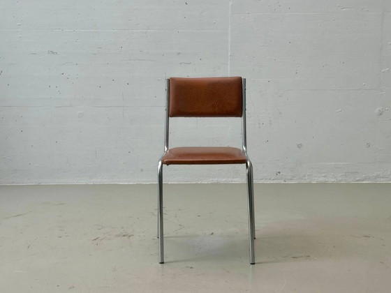 2 vintage Italiaanse stapelstoelen in chroom en bruin kunstleer, jaren 80 – Eetkamerstoelen, Chrome (photo 7 of 11)