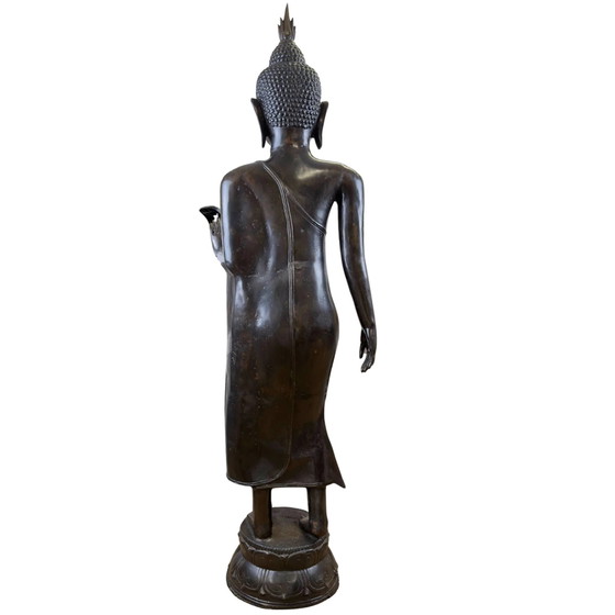 Lifesize Bronze Walking Buddha – 117 cm – Sculpture (photo 4 of 11)