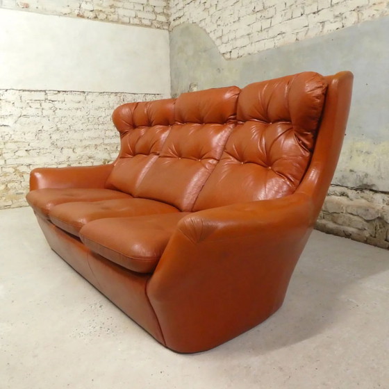 Space Age Sofa Cognac – Cadestin, 3-5 Sitzer Sofas (photo 11 of 12)