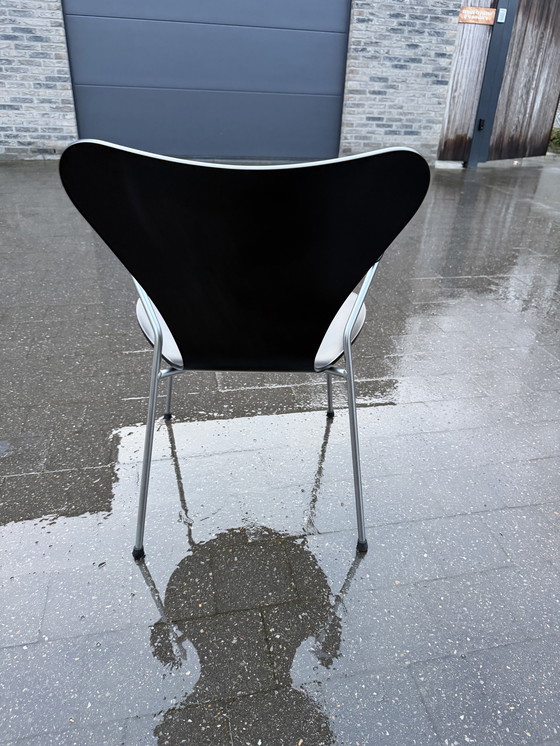Image 1 of Silla Butterfly serie 7 de Fritz Hansen Arne Jacobsen Negra