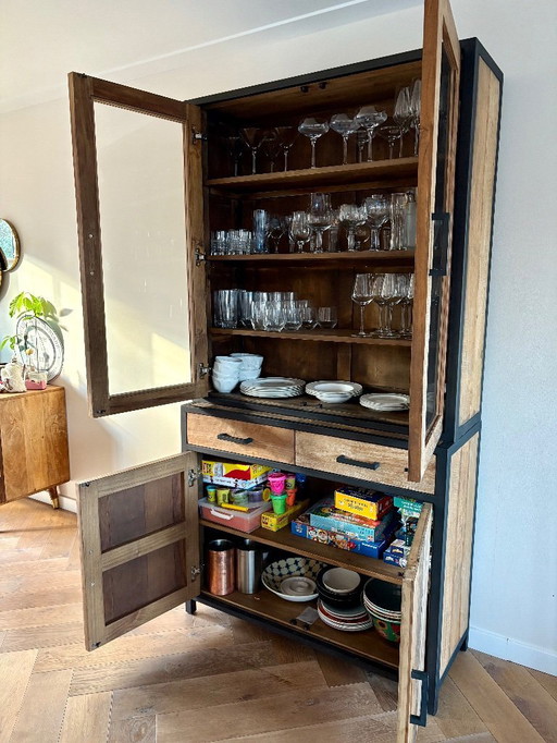 Vetrina industriale in legno