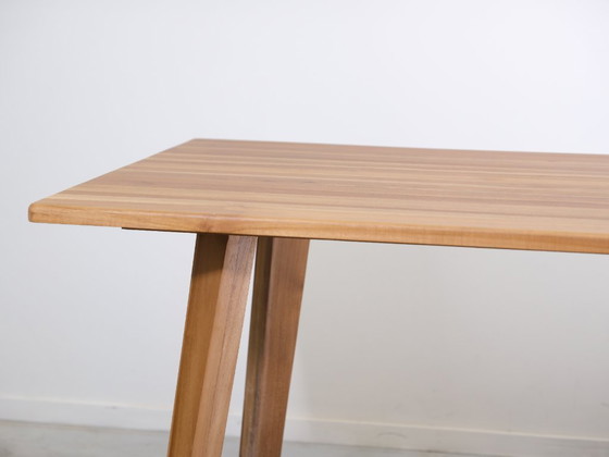 Image 1 of Tara dining table – solid teak