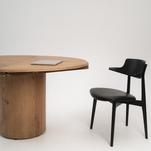 TABLE ROUND/SQUARE QUAD0 Natural Oak – Simple Table, Amazing Function