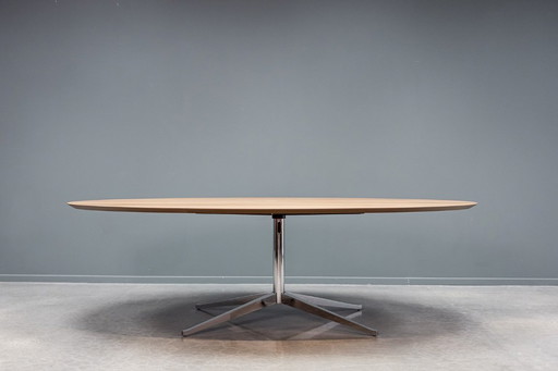 Florence Knoll oval table
