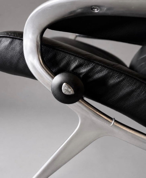Image 1 of Stressless James loungestoel met voetenbank, zwart leer