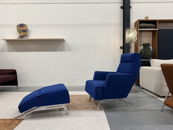Image 1 of Design on Stock Solo fauteuil met Hocker blauw stof 