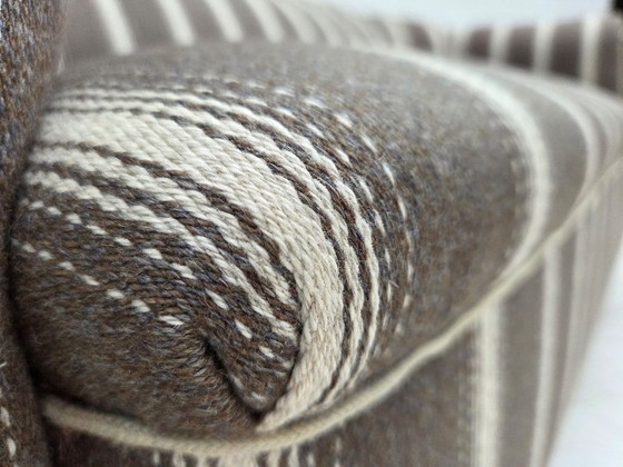 Image 1 of Divano danese a 2 posti, anni '50, lana a righe, gambe in legno di frassino.