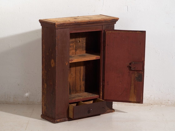 Antique painted cabinet in pine wood – Central Europe, circa 1900 – Storage cabinet (photo 25 of 40)
