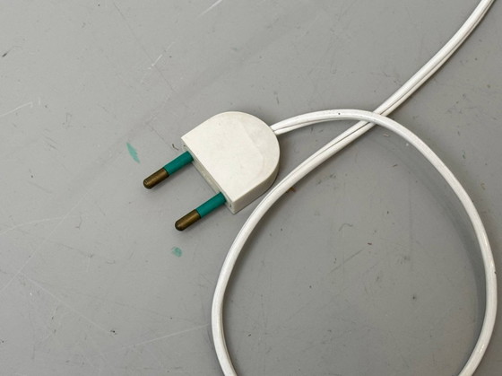 Image 1 of Set van 2 tafellampen in Space Age-stijl met opalen glazen kappen en chromen ringen, jaren 70.