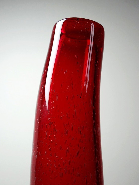 Image 1 of Vaas van rood, geblazen glas met bubbels in Murano-stijl, vintage jaren 1980-1990.