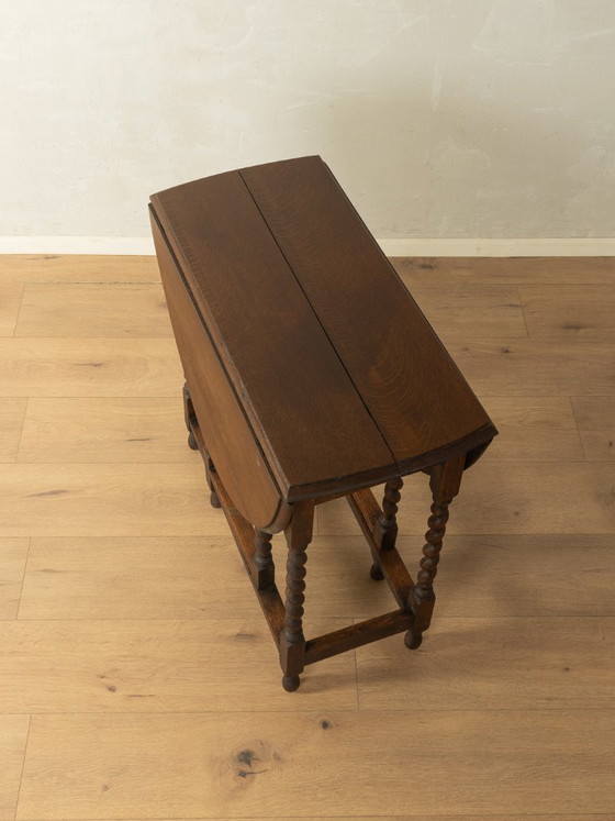 Klapptisch aus den 1920er Jahren – Tische, Wood (photo 4 of 16)