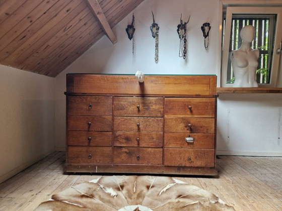 Image 1 of Vintage display case, mobile