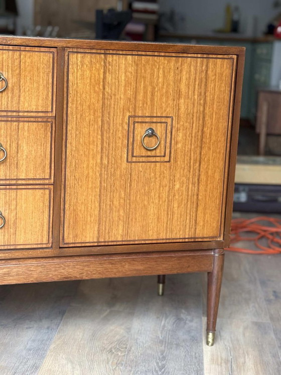 Buffet bas vintage de Greaves & Thomas, 1962 – Bois, Mid Century Modern (photo 3 of 11)