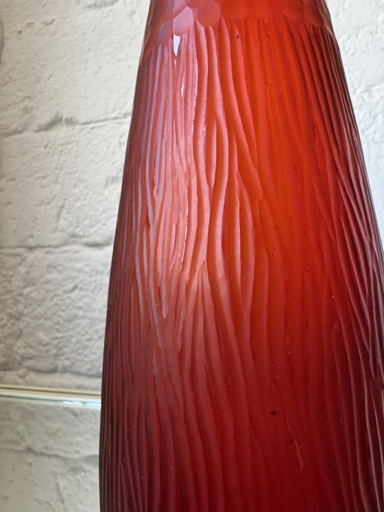 Image 1 of Vaso in vetro rosso in stile Art Déco