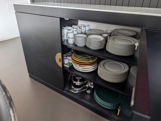 Image 1 of Maison Jansen, credenza vintage, lacca nera, ottone e marmo, anni '70