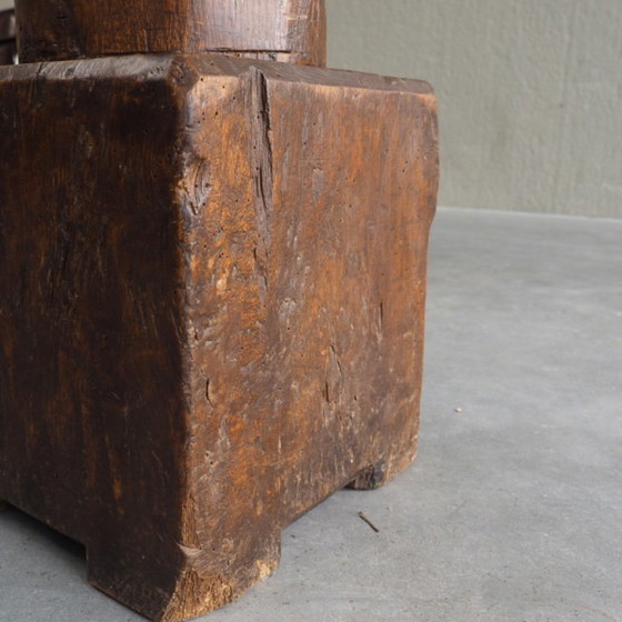 Pedestal escultural de madera maciza – Objetos decorativos, Wood (photo 12 of 16)