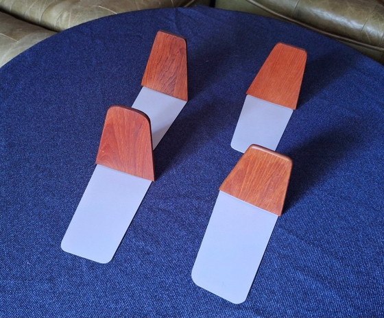 Image 1 of Juego de 4 sujetalibros de teca de mediados de siglo, Dinamarca Años 60