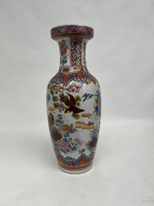 Oriental vase Ming Dynasty 1998