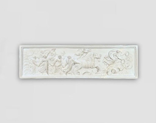 Bass-relief ''The Triumph''