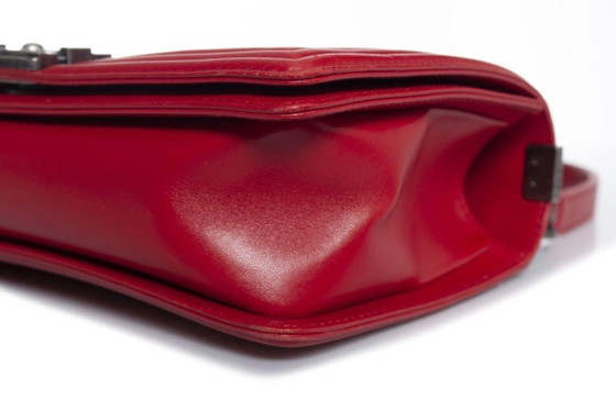 Image 1 of Chanel, borsa Boy media trapuntata rossa