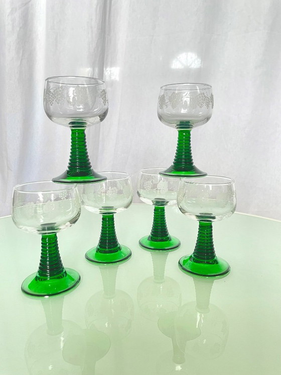 Image 1 of 6 Roemer wijnglazen