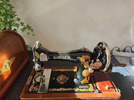 Machine à coudre Singer ancienne, modèle K128