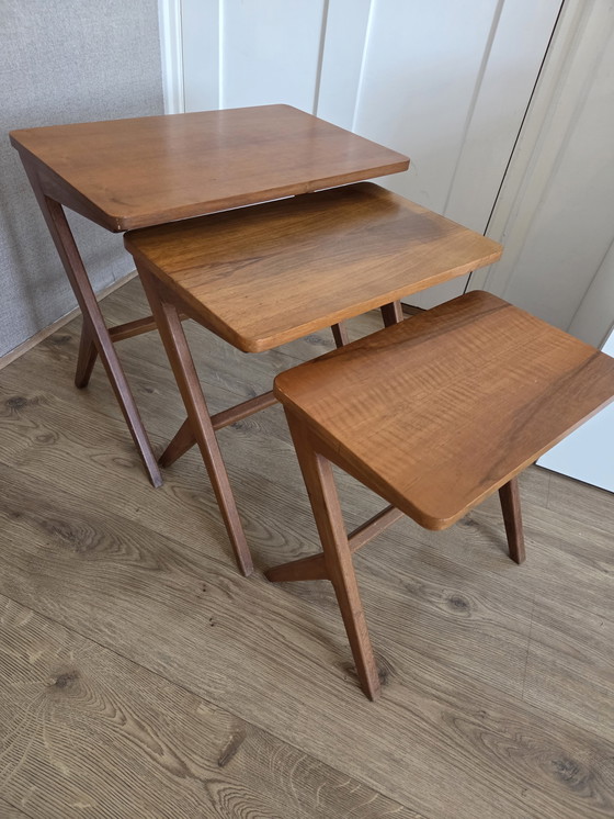 Image 1 of Vintage bijzettafels nesting tables