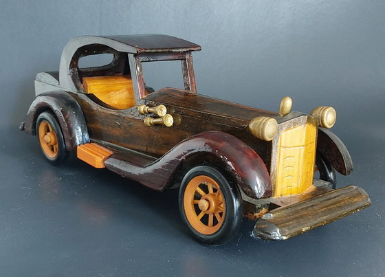 Image 1 of Voitures et camions en bois fabriqués et peints à la main