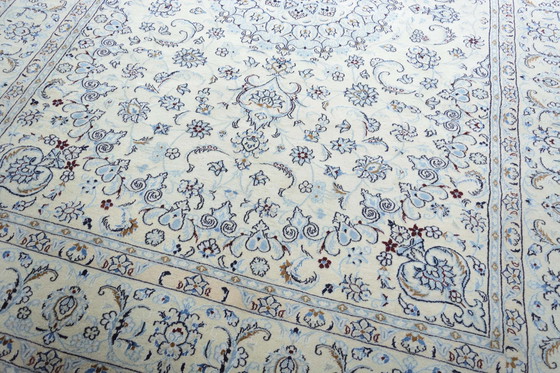 Image 1 of Handgeknoopte Nain 9La met zijde - 348 x 243 cm