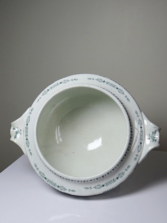 Image 1 of Large antique K&G Lunéville Compiègne pattern ironstone tureen