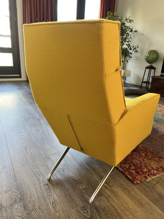 Design on Stock Solo Fauteuil + Ottoman | Roderick Vos | Okergeel – Textile (photo 6 of 6)