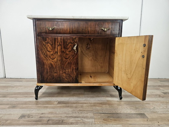 Image 1 of Mahagoni-Maser-Frisierkommode mit weißer Marmorplatte