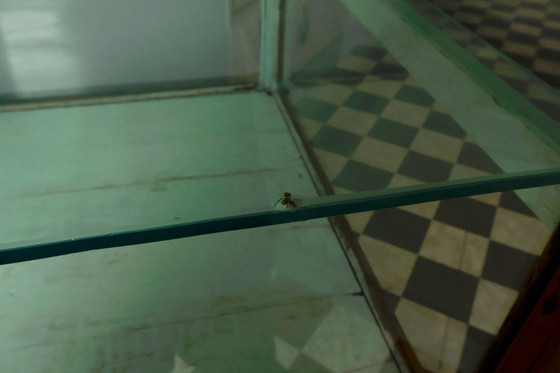 Image 1 of Vintage Vitrine wood 